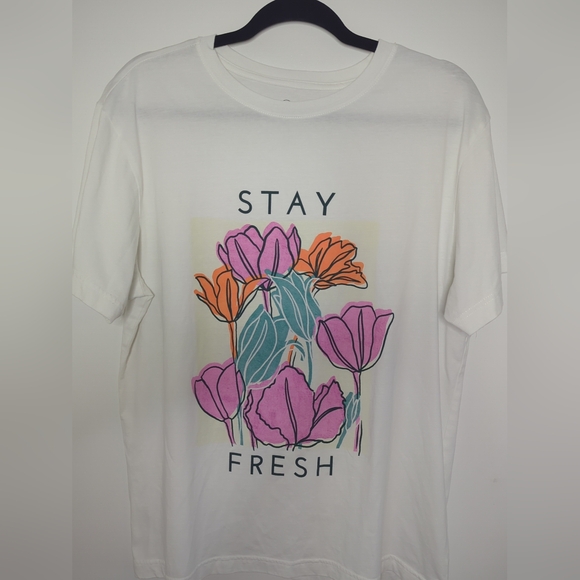 "Stay Fresh" Floral White T Shirt size M - Picture 1 of 16